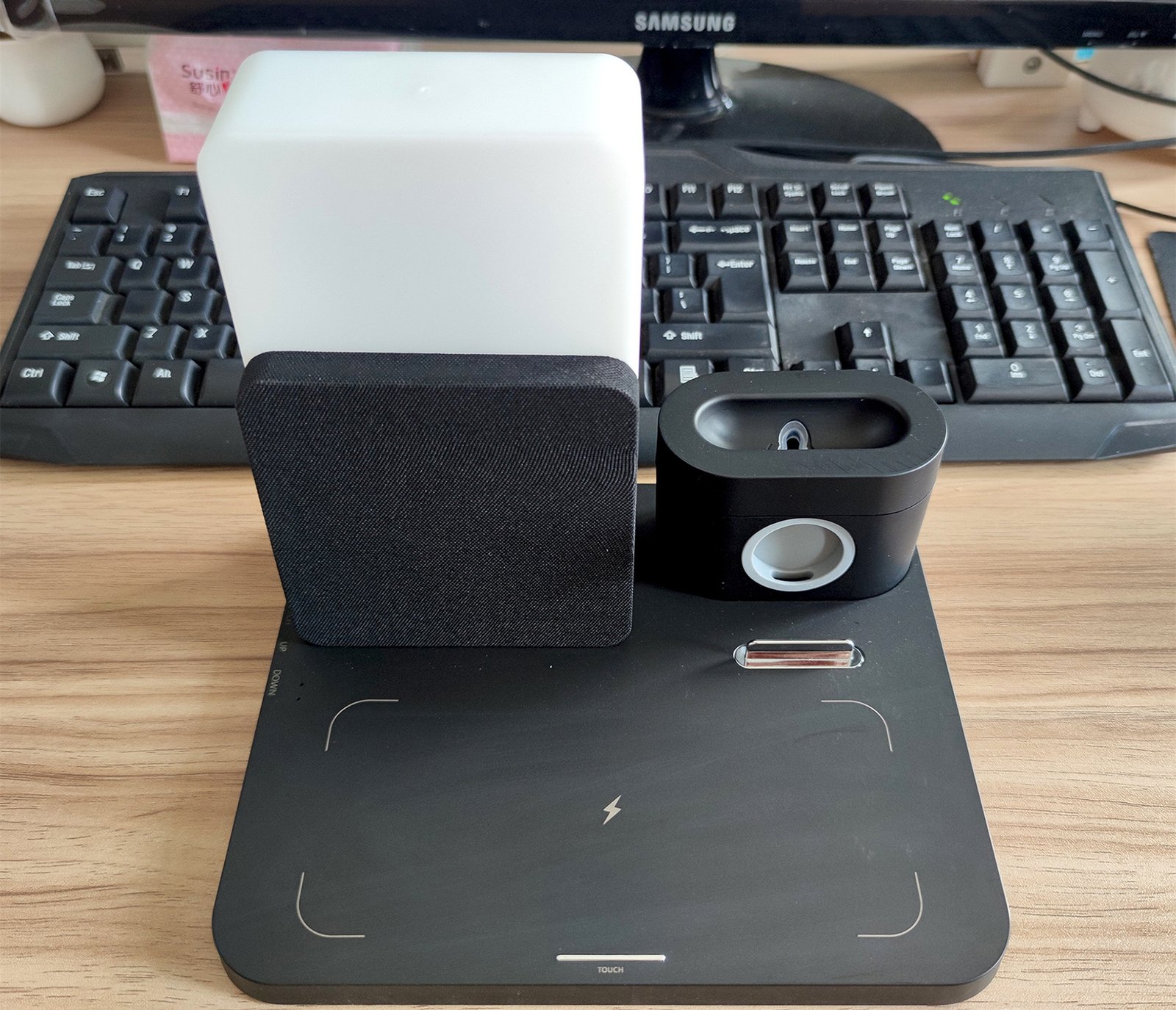 Multifunction Qi Wireless Charger - Image 3