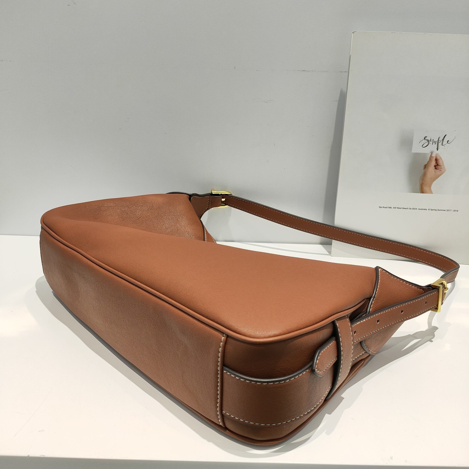 Leather One-shoulder Handbag - Image 5